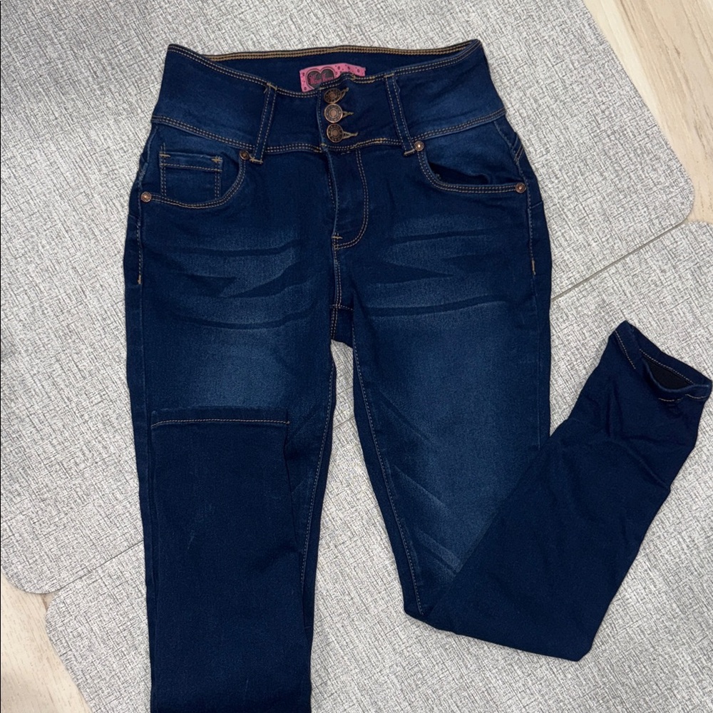 High Rise Blue Jeans with Tapered Ankle